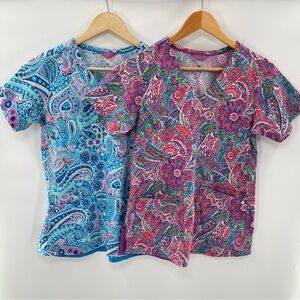 Vera Bradley Set of 2 Colorful Paisley Scrub Tops Size XS